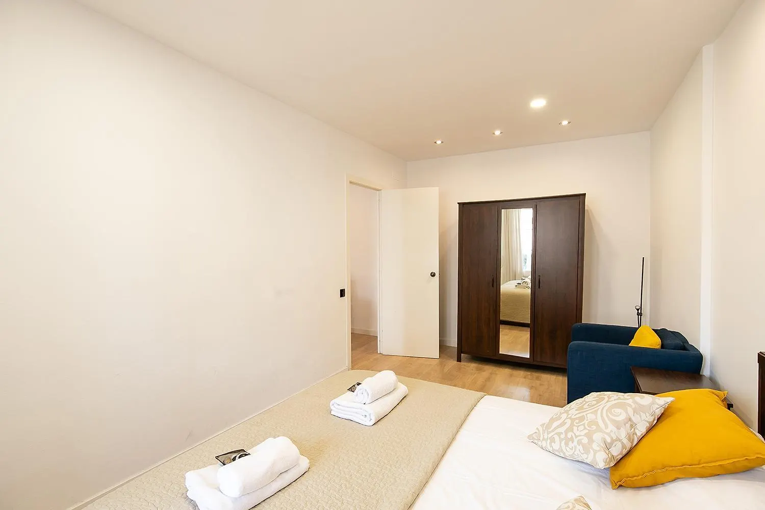 Beautiful Apartment With Terrace In Barcelona Spain