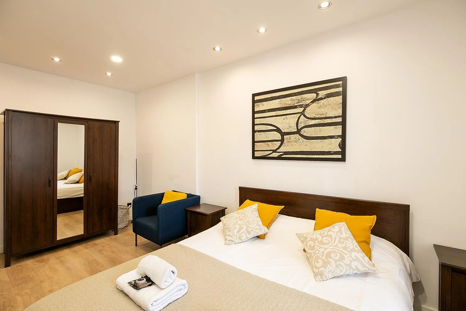 Beautiful Apartment With Terrace In Barcelona Spain